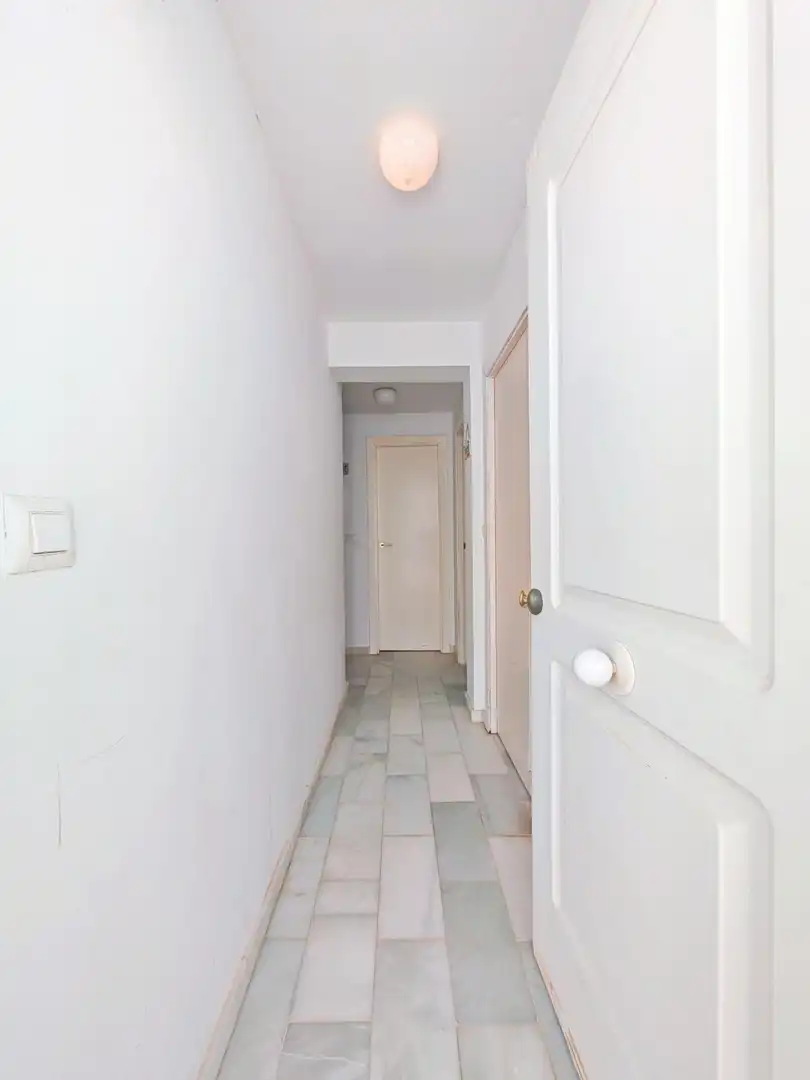 Apartamento con terraza en venta en Novo Sancti Petri, imagen 18