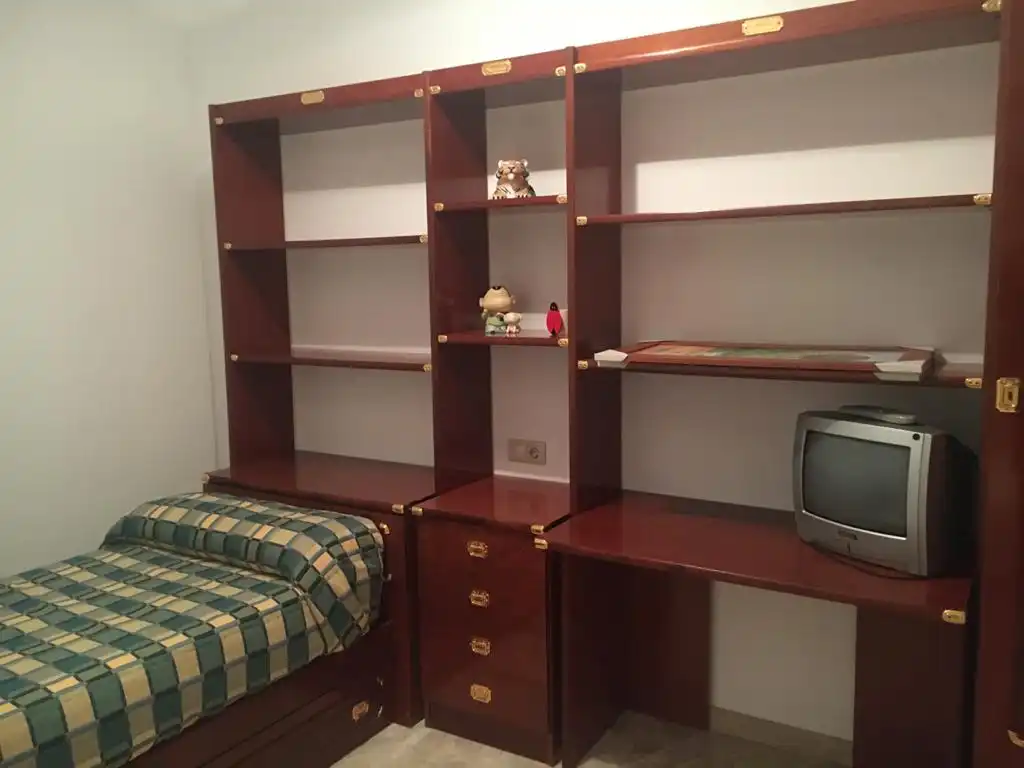 Schlafzimmer von Wohnung zum Verkauf in Fuente Palmera mit Möbliert