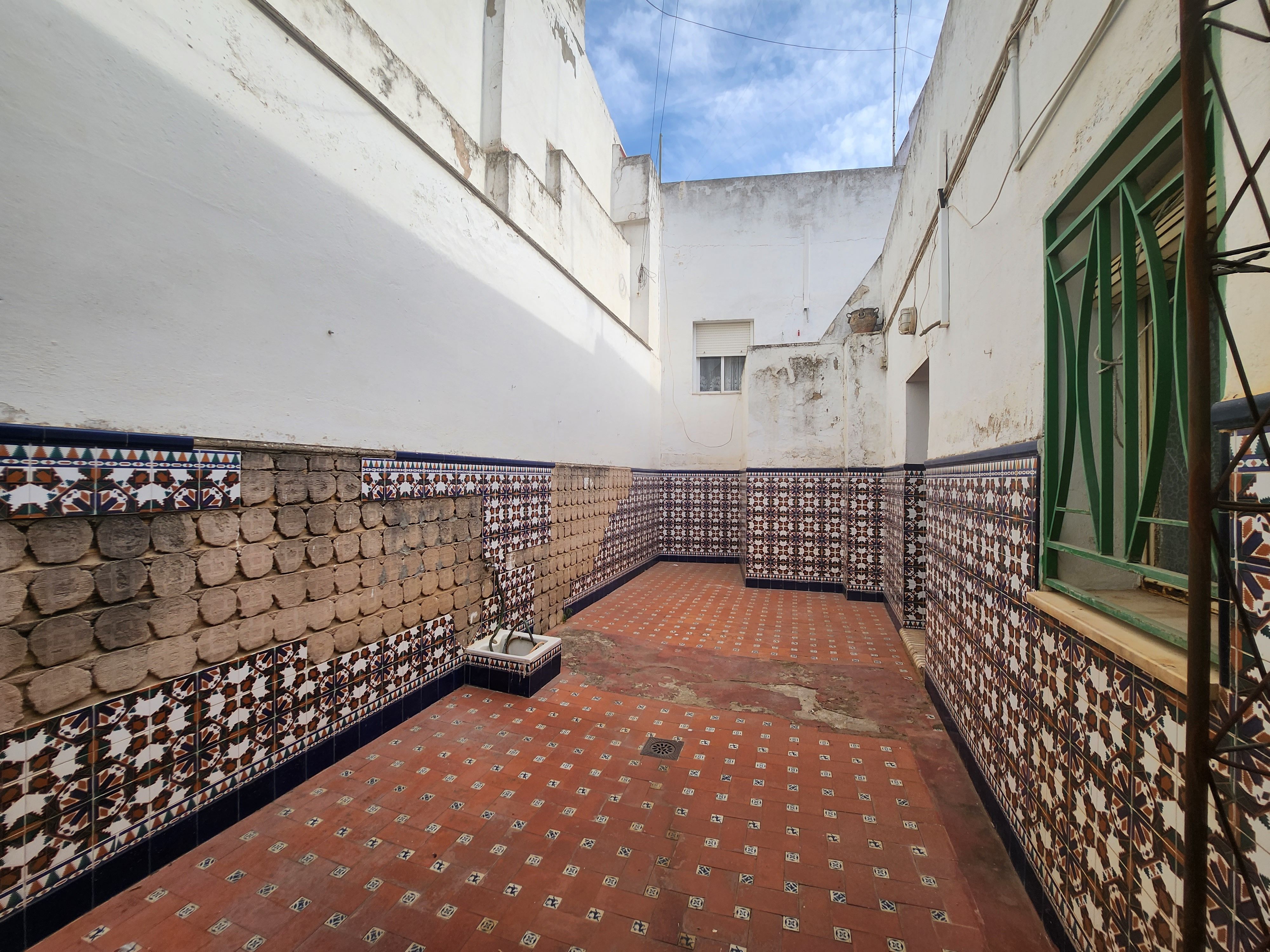 Terrace of House or chalet for sale in Alcalá de Guadaira  with Air Conditioner, Terrace and Storage room