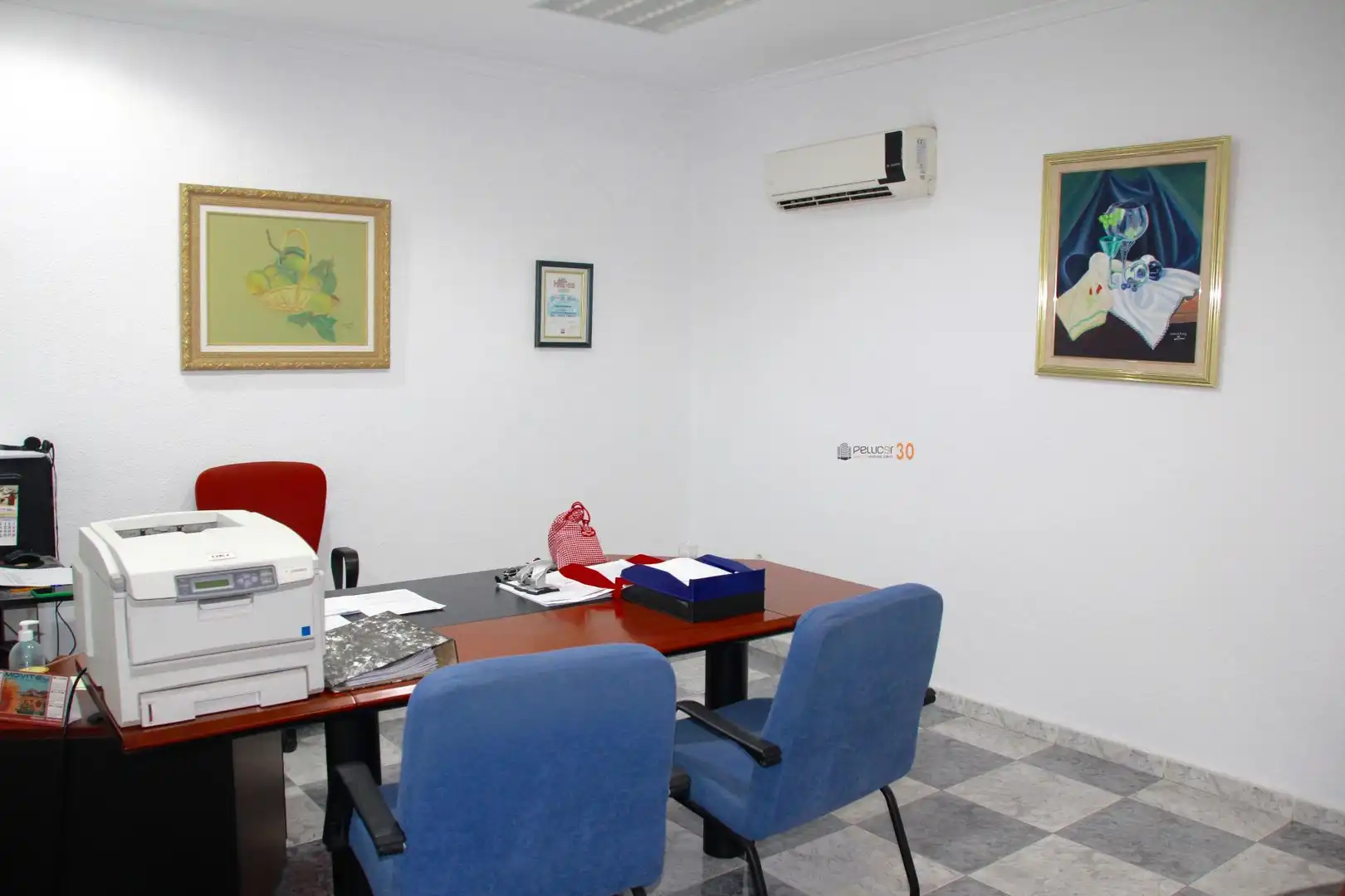Commercial properties for sale in Benidorm  with Air Conditioner