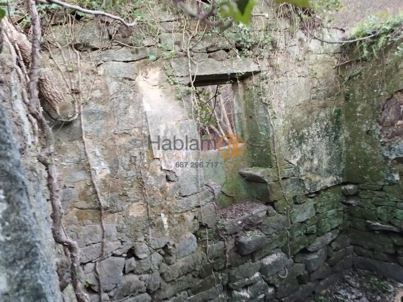 Finca rústica en venda en Pontevedra Capital  amb Jardí privat