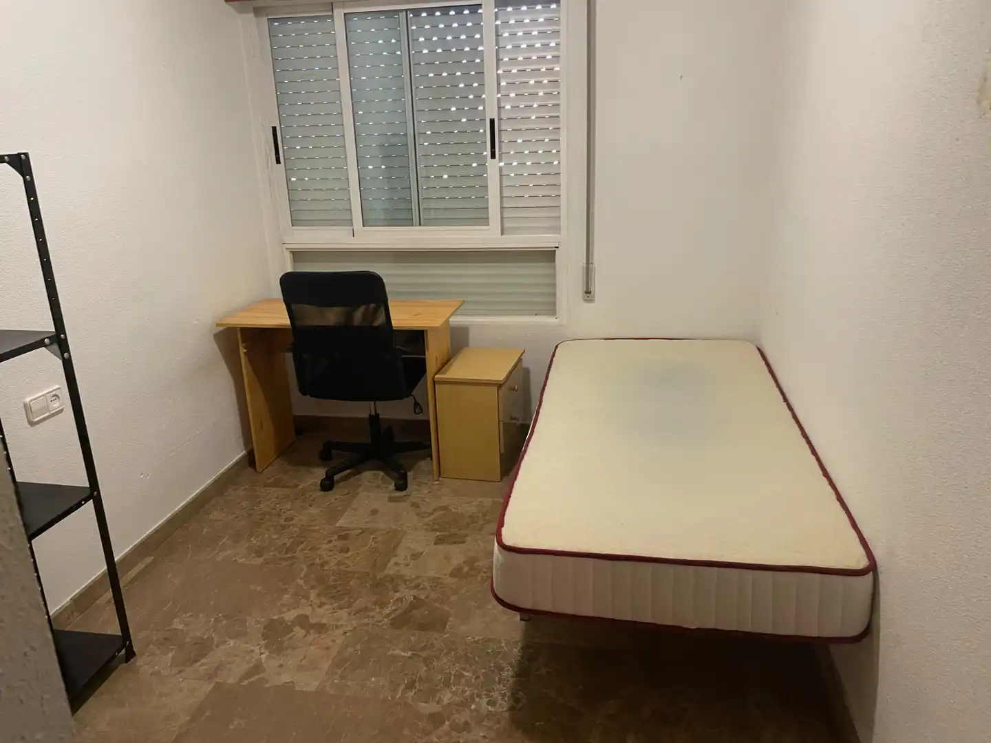 Habitación de Piso de alquiler en Murcia con Amueblado, Horno y Lavadora