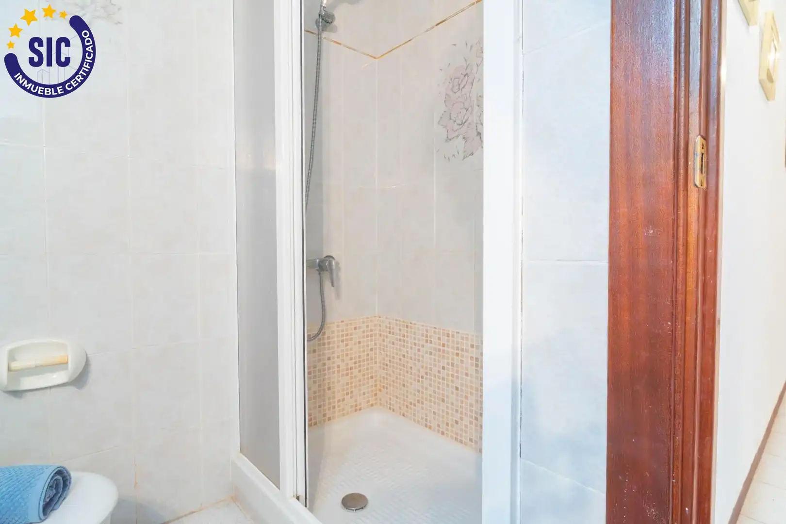 Bany de Apartament en venda en Oropesa del Mar / Orpesa amb Terrassa, Moblat i Piscina comunitària