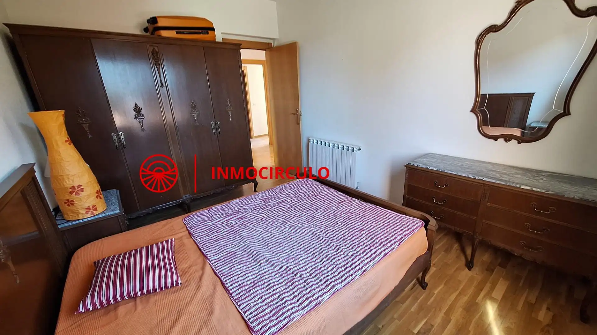 Habitación de Casa adosada en venta en Cogollos con Calefacción y Jardín privado