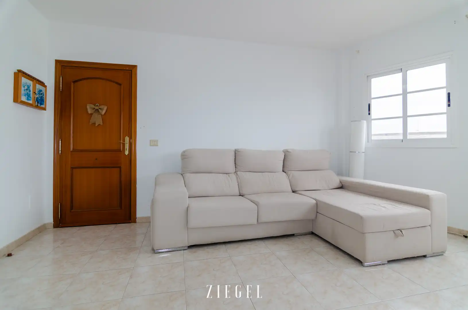 Living room of Flat for sale in Ingenio  with Furnished