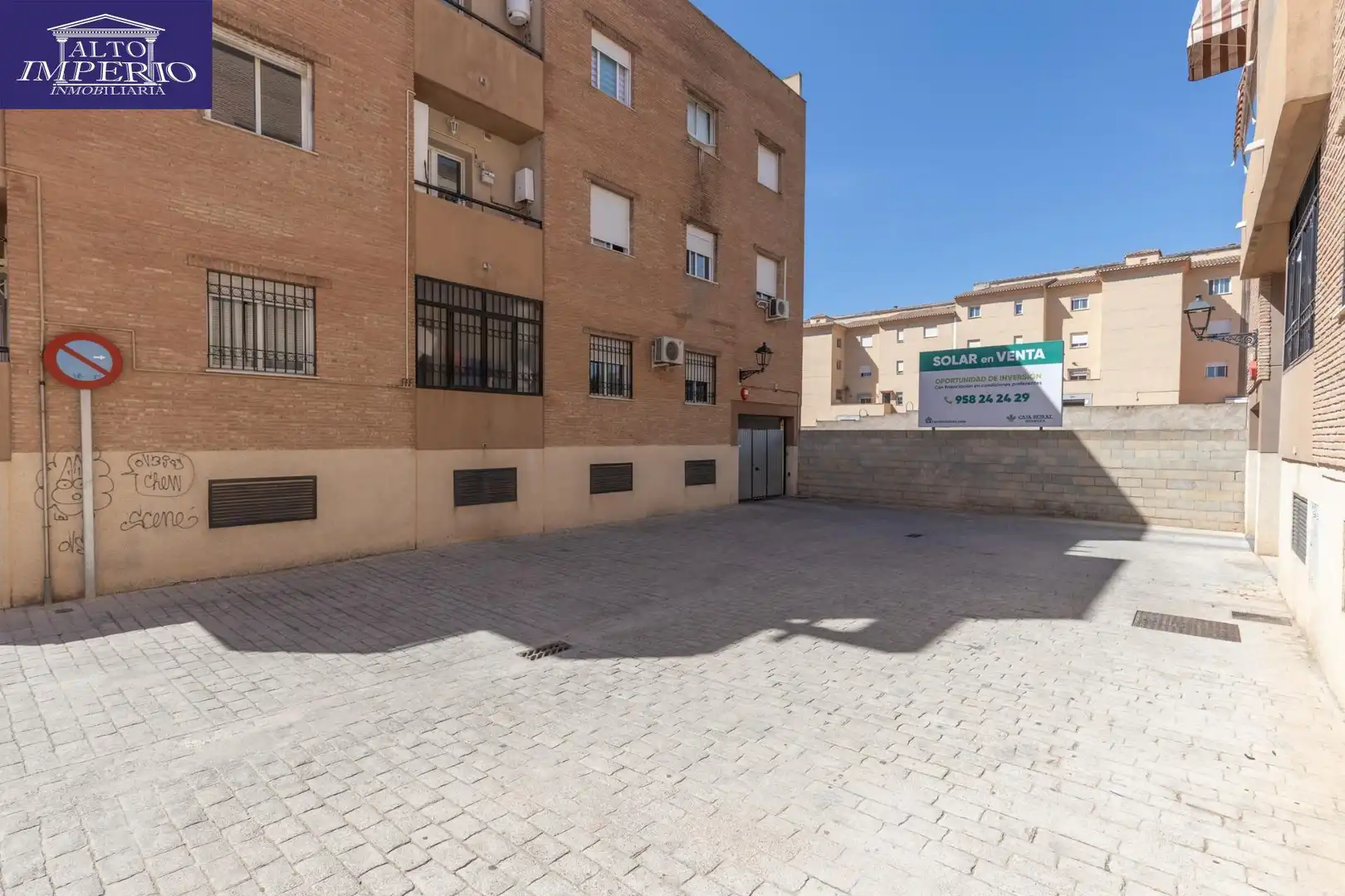 Außenansicht von Wohnung zum Verkauf in Atarfe mit Terrasse