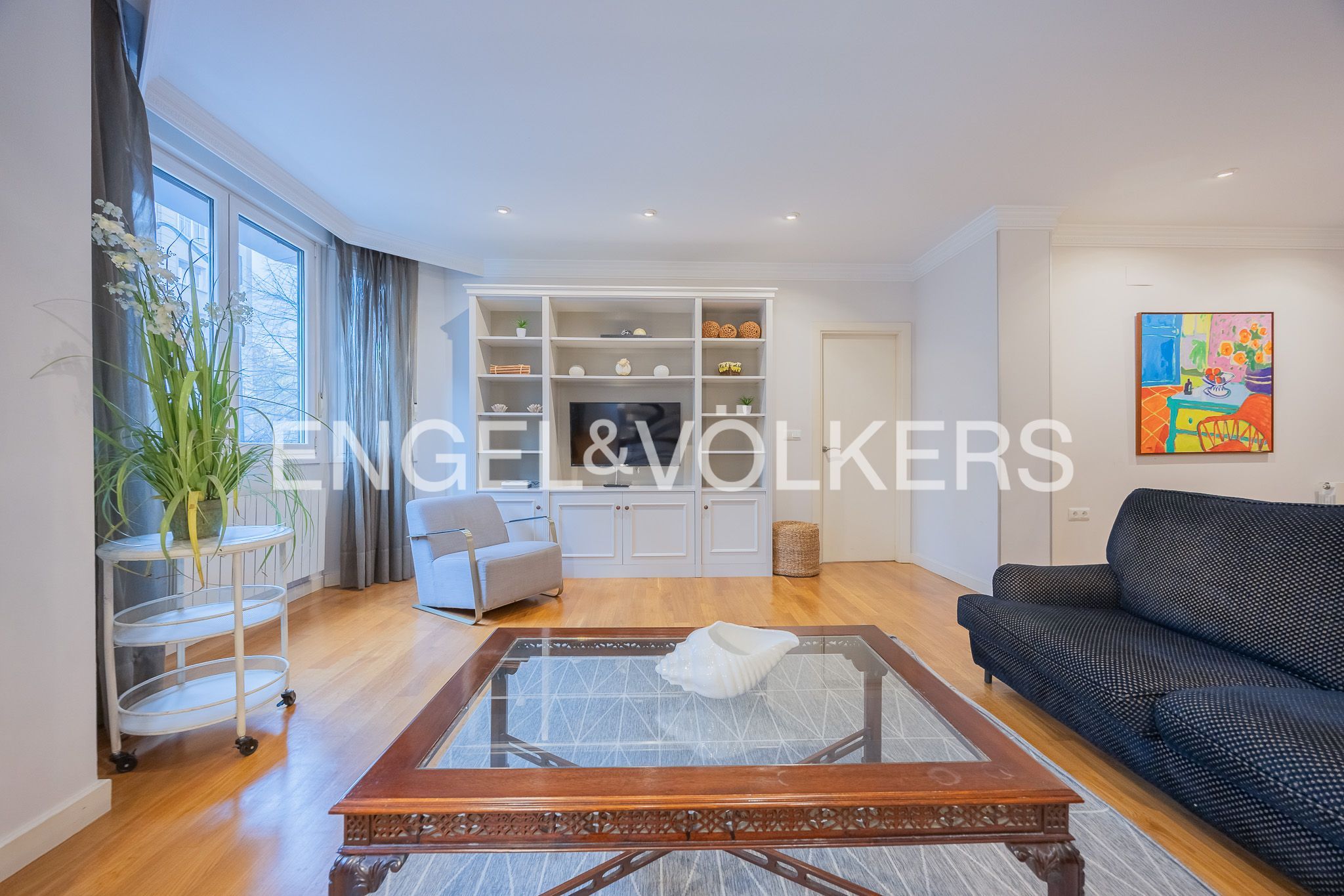 Sala d'estar de Apartament en venda en Bilbao  amb Calefacció i Traster