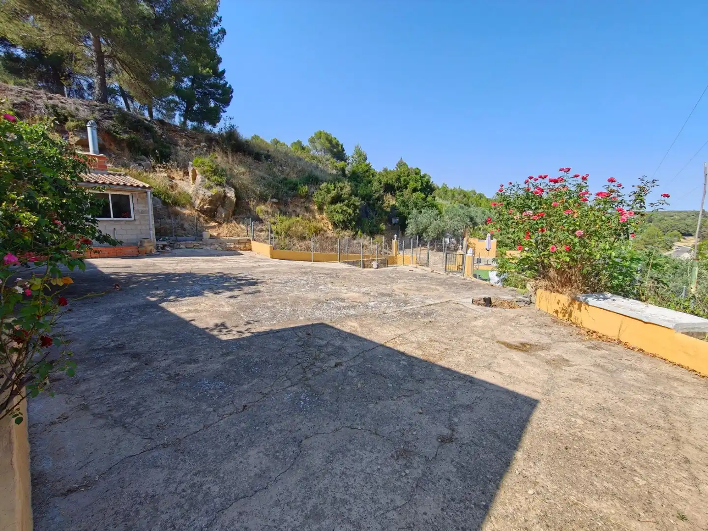 Houses for sale in Yátova  with Private garden, Terrace and Storage room