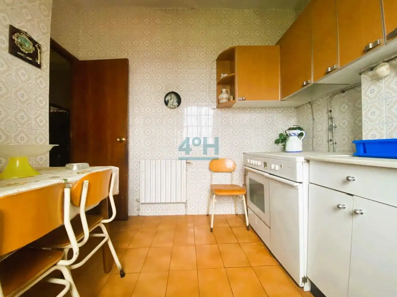 Küche von Haus oder Chalet zum Verkauf in Ourense Capital  mit Heizung, Privatgarten und Abstellraum