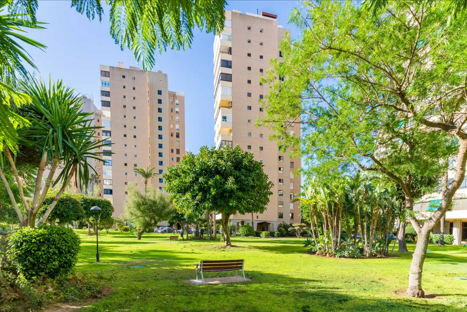 Exterior view of Flat for sale in Torremolinos  with Air Conditioner, Terrace and Furnished