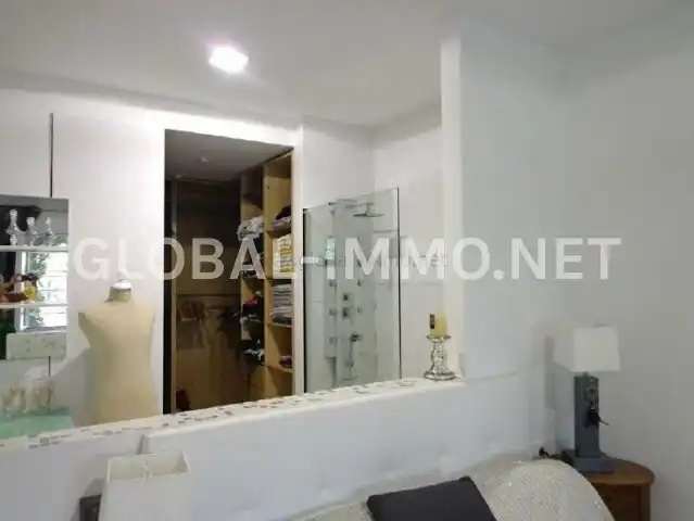 Villa con piscina in vendita a Frezer, imagen 4