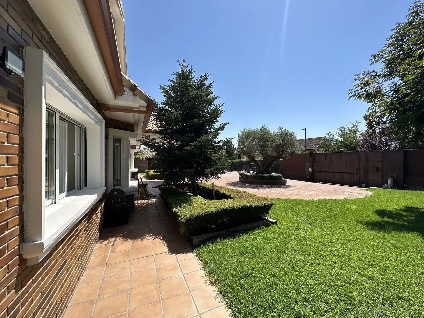 Jardín de Casa o chalet en venta en Boadilla del Monte con Aire acondicionado, Jardín privado y Trastero