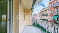 Bedroom of Flat for sale in  Madrid Capital  with Air Conditioner, Heating and Terrace