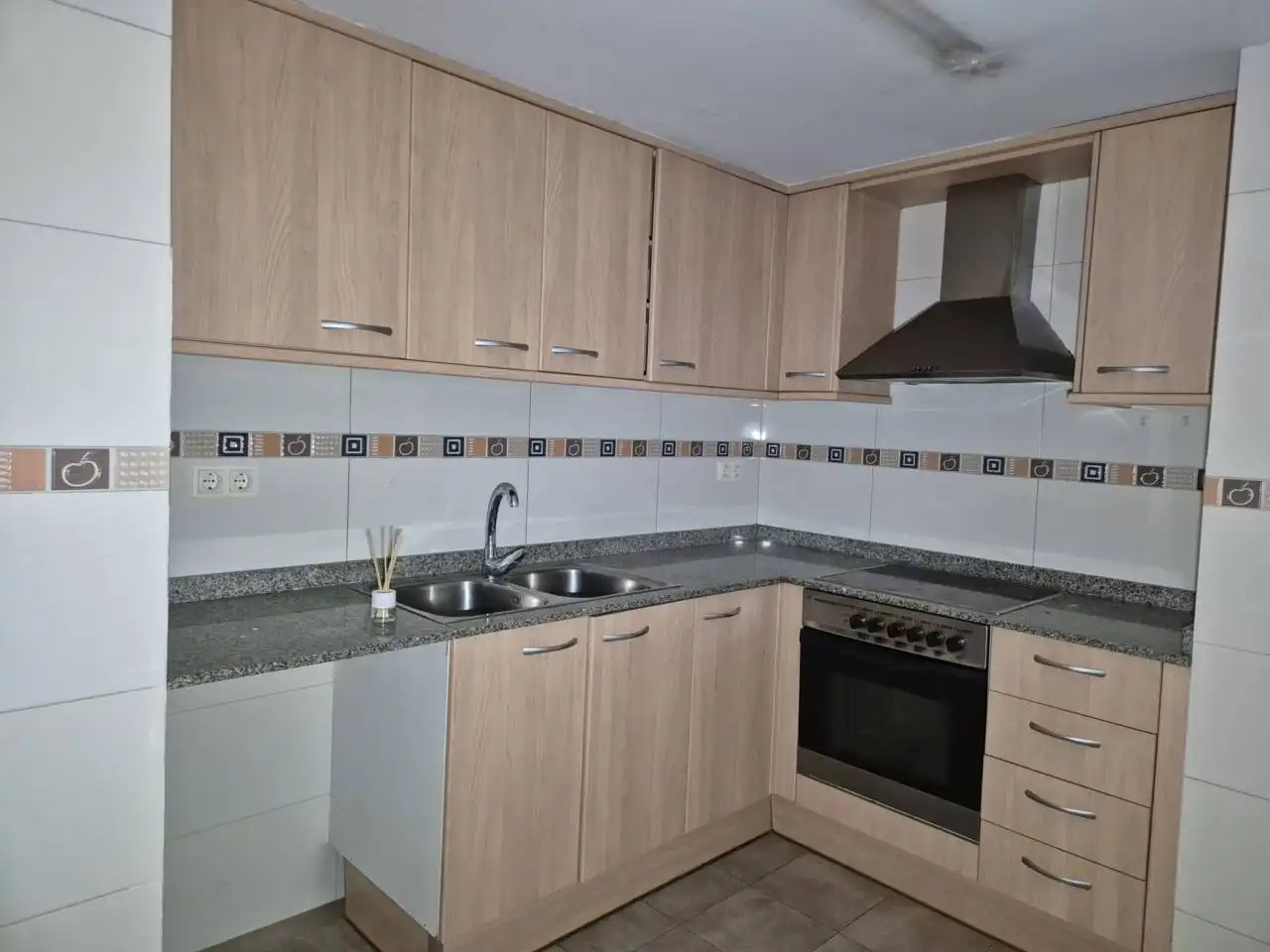 Kitchen of Flat for sale in Terrassa  with Air Conditioner, Parquet flooring and Storage room