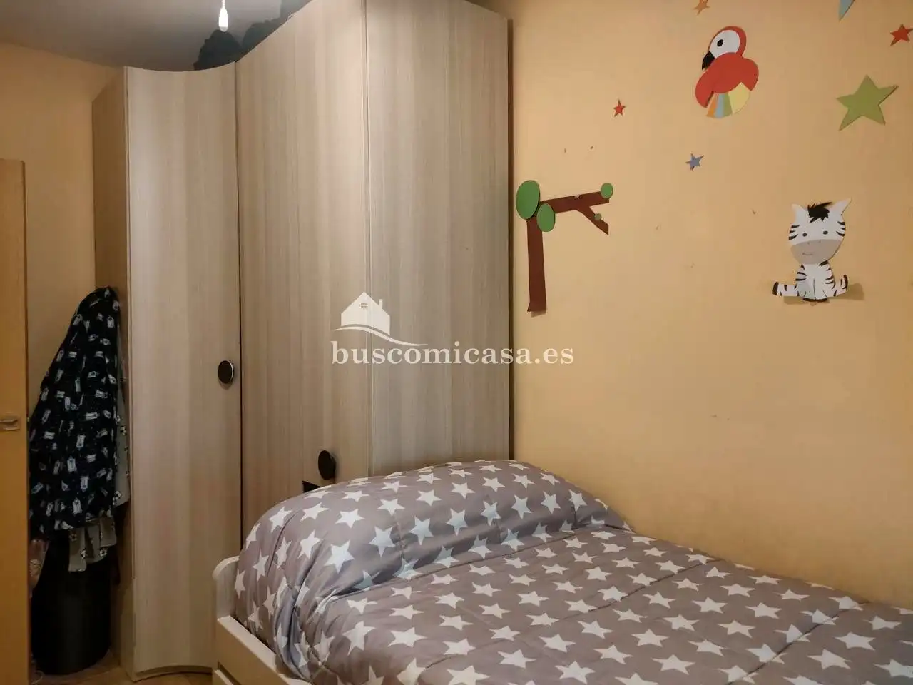 Habitación de Casa adosada en venta en Jaén con Aire acondicionado, Terraza y Amueblado