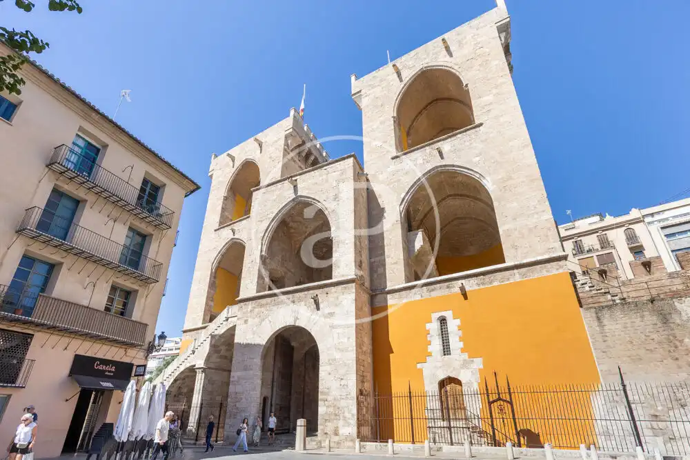 Außenansicht von Wohnung zur Miete in Valencia mit Klimaanlage und Heizung