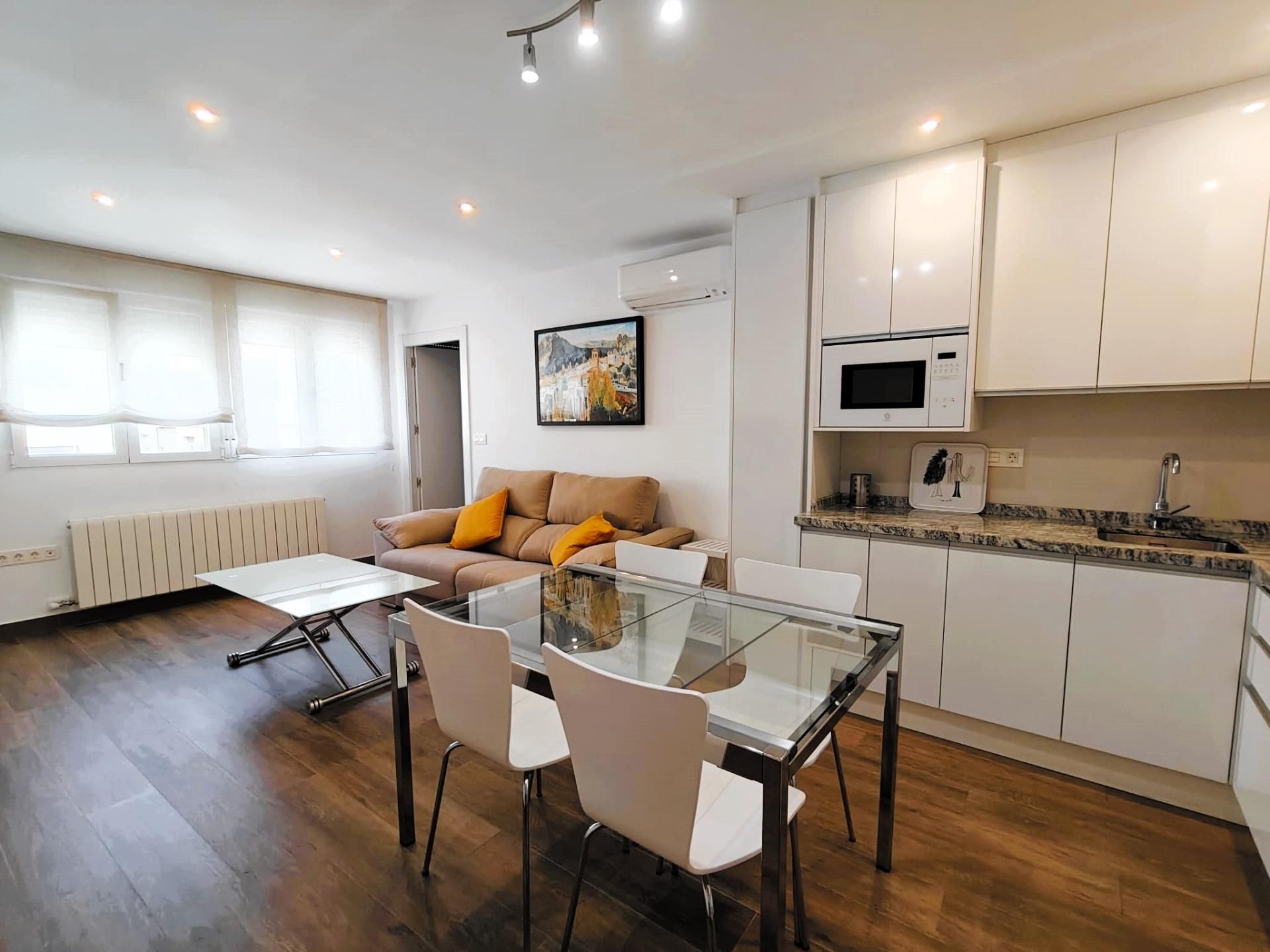 Living room of Flat to rent in  Granada Capital  with Air Conditioner and Heating