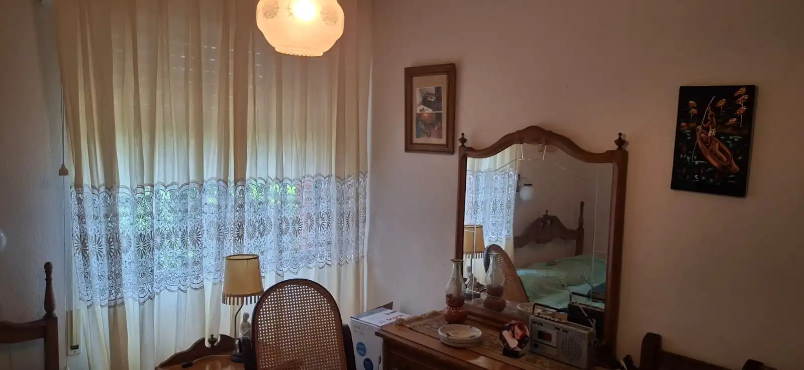 Dormitori de Casa o xalet en venda en Cadrete amb Calefacció, Jardí privat i Terrassa