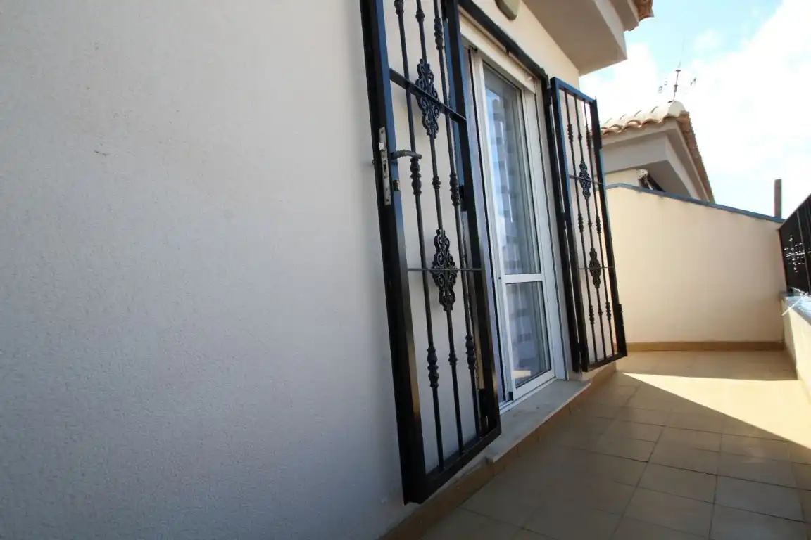 Terraza de Casa adosada en venta en Torrevieja con Calefacción, Jardín privado y Terraza