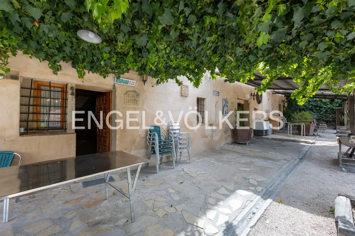 Houses for sale in Alcoy / Alcoi  with Air Conditioner, Heating and Private garden