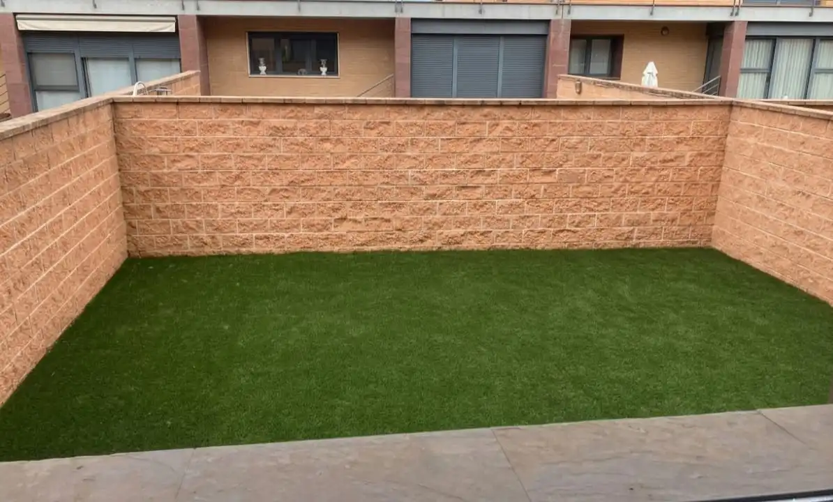 Terraza de Casa adosada en venta en Ciudad Real con Aire acondicionado, Calefacción y Jardín privado
