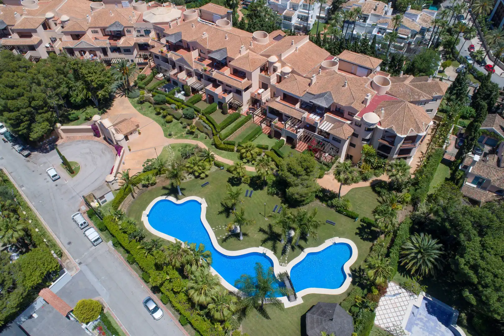 Baixos amb piscina en venda a Nueva Andalucía, imagen 18