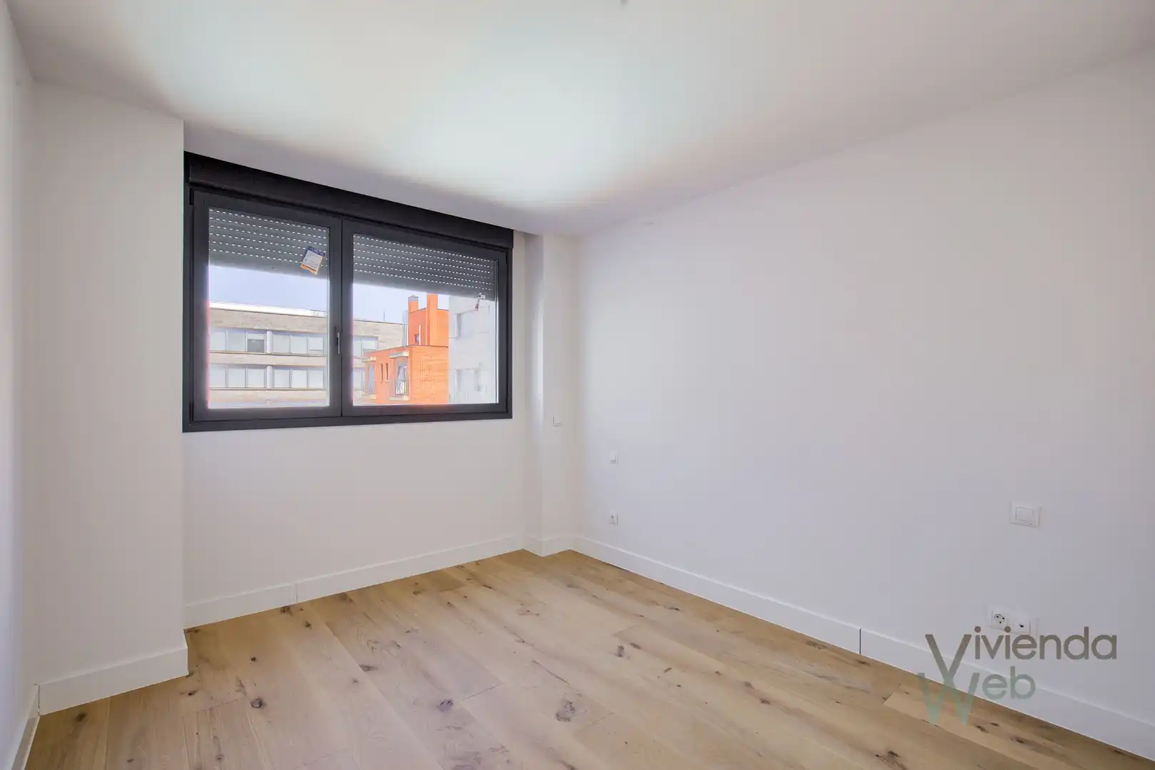 Bedroom of Flat for rent in Madrid  with Air Conditioner, Heating and Private garden
