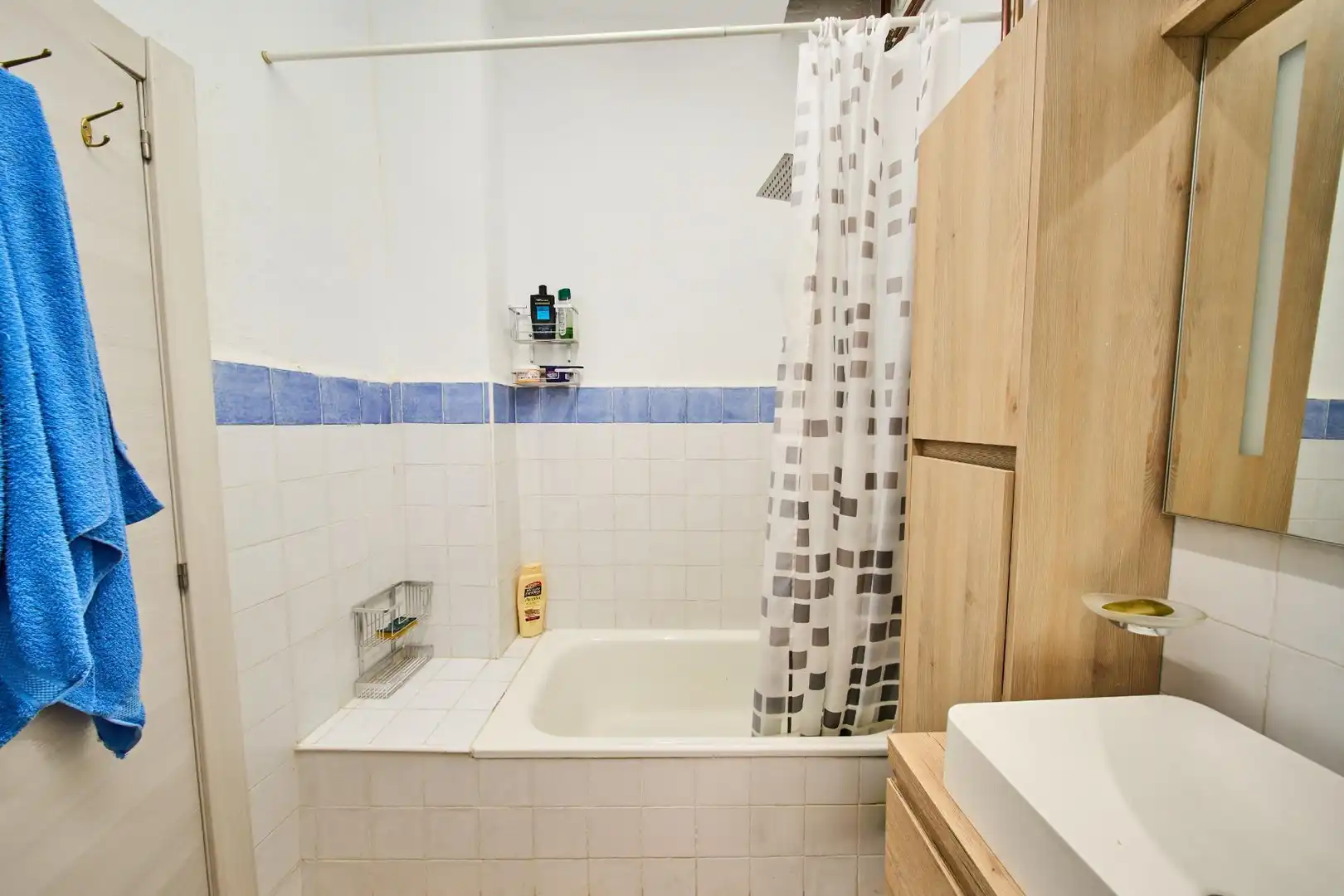 Bany de Casa o xalet en venda en Bérchules amb Aire condicionat, Terrassa i Moblat