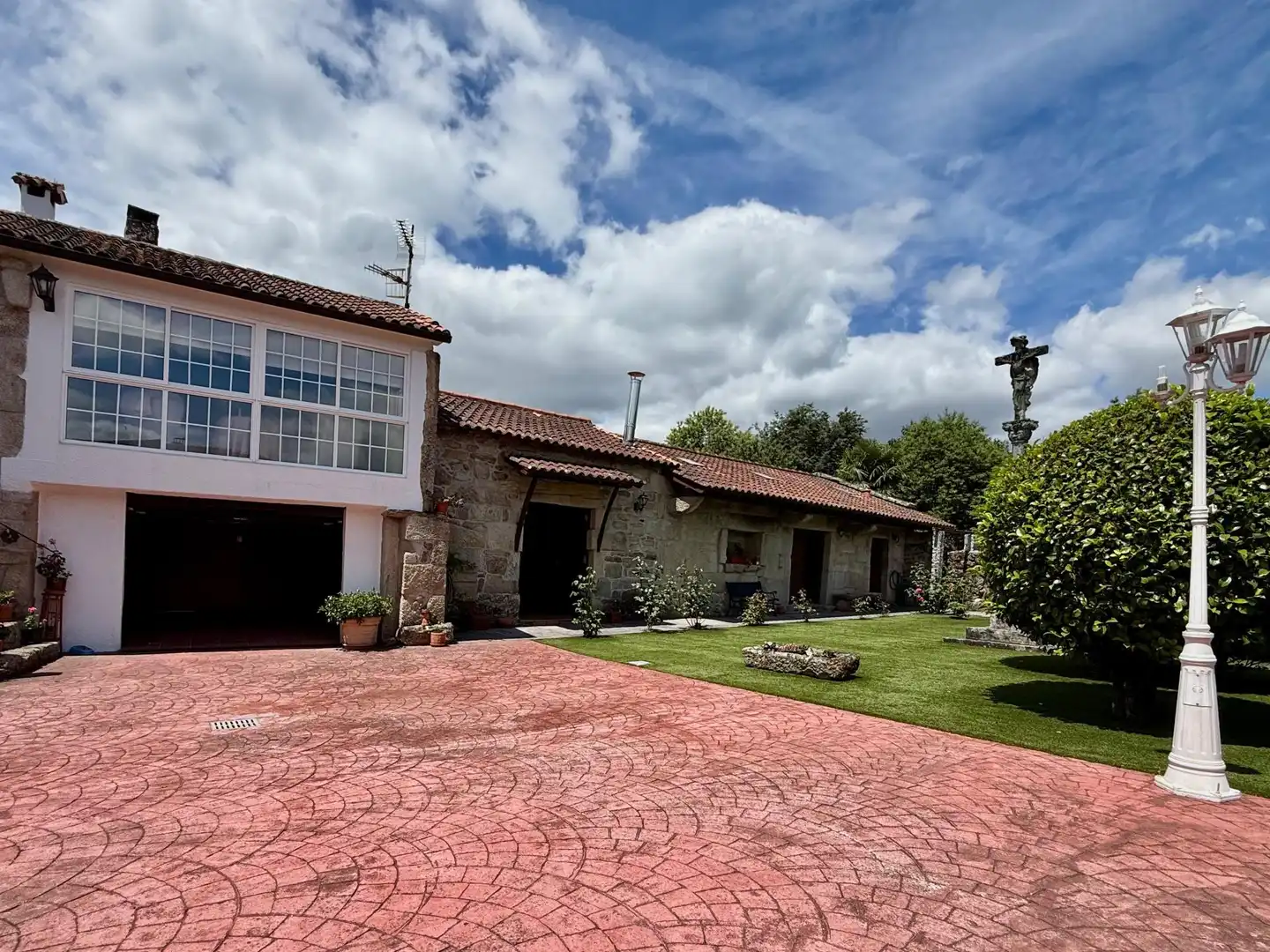 Vista exterior de Casa o chalet en venta en San Amaro con Calefacción, Jardín privado y Parquet