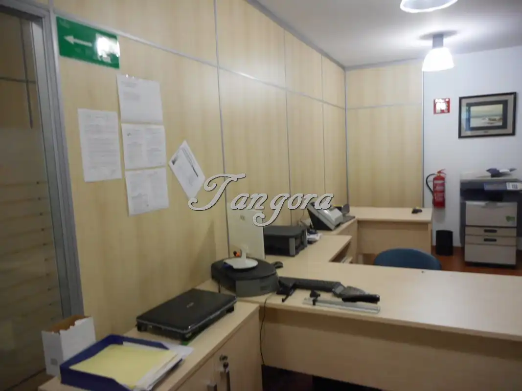 Local de alquiler en Getxo  con Aire acondicionado, Parquet y Alarma