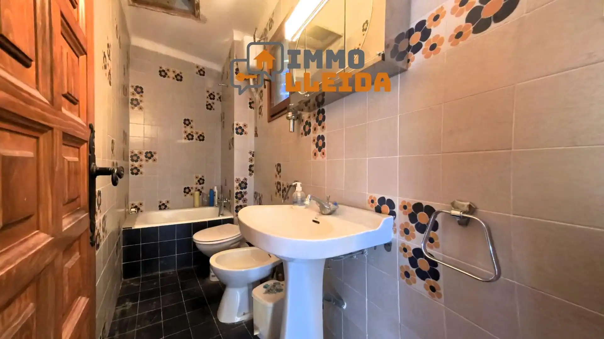 Casa adosada en venta en Àger con Calefacción, Terraza y Amueblado