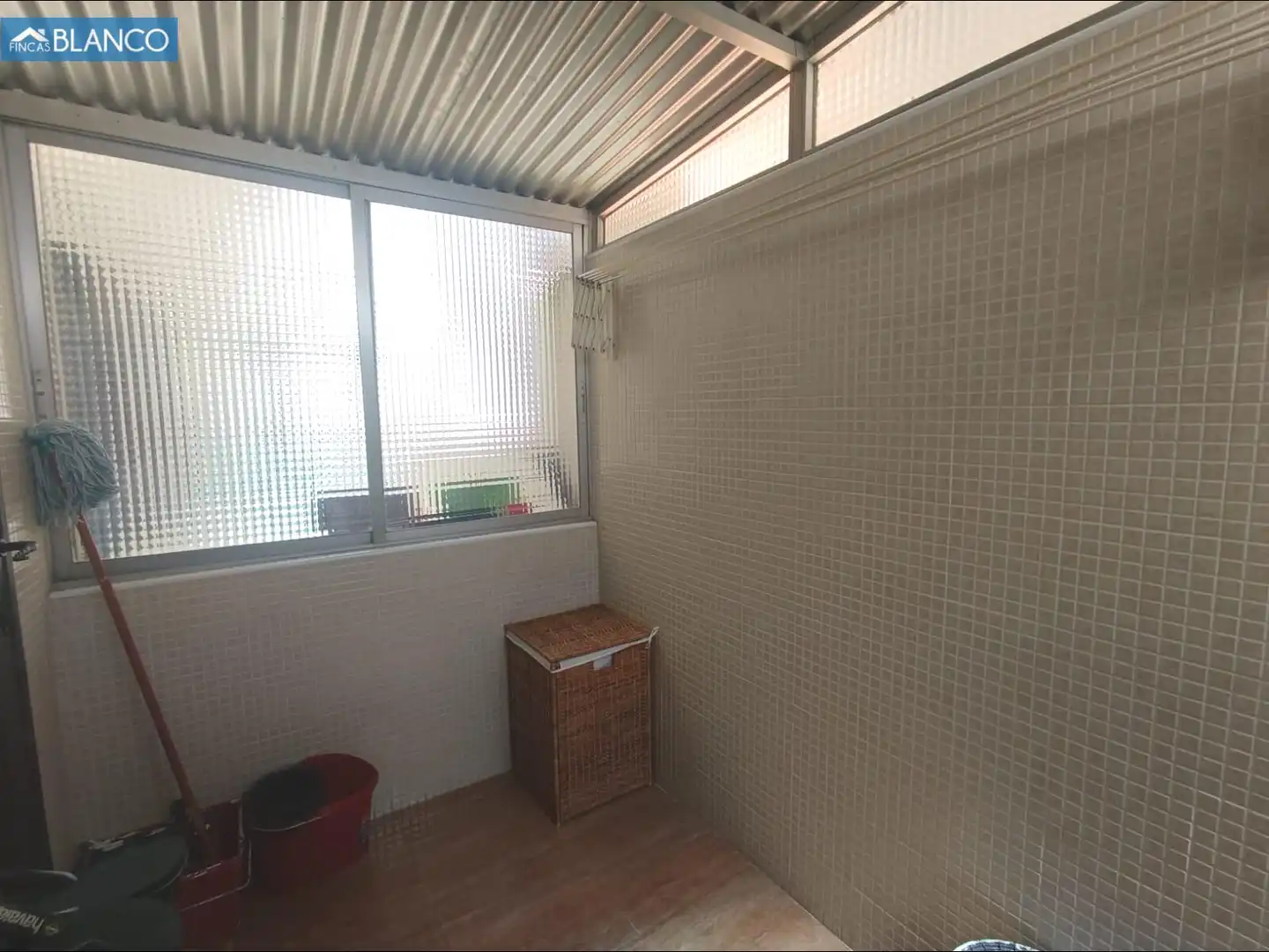 Terraza de Piso en venta en L'Hospitalet de Llobregat con Aire acondicionado, Calefacción y Jardín privado