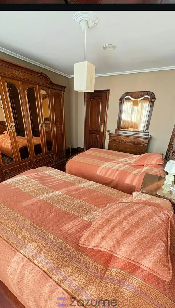 Habitación de Dúplex de alquiler en Noja con Jardín privado, Terraza y Piscina