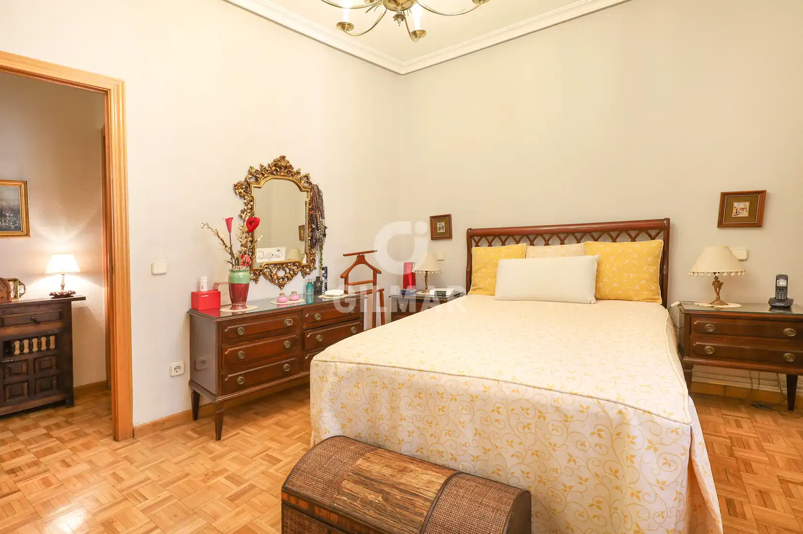 Habitación de Piso en venta en Madrid con Calefacción