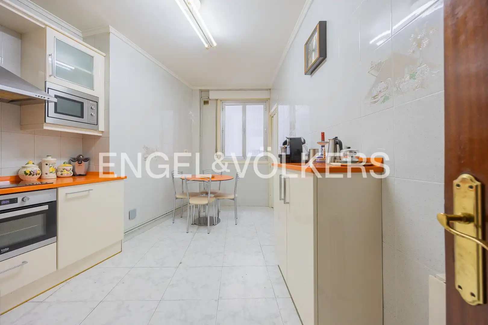 Küche von Wohnung zum Verkauf in Bilbao  mit Heizung und Balkon