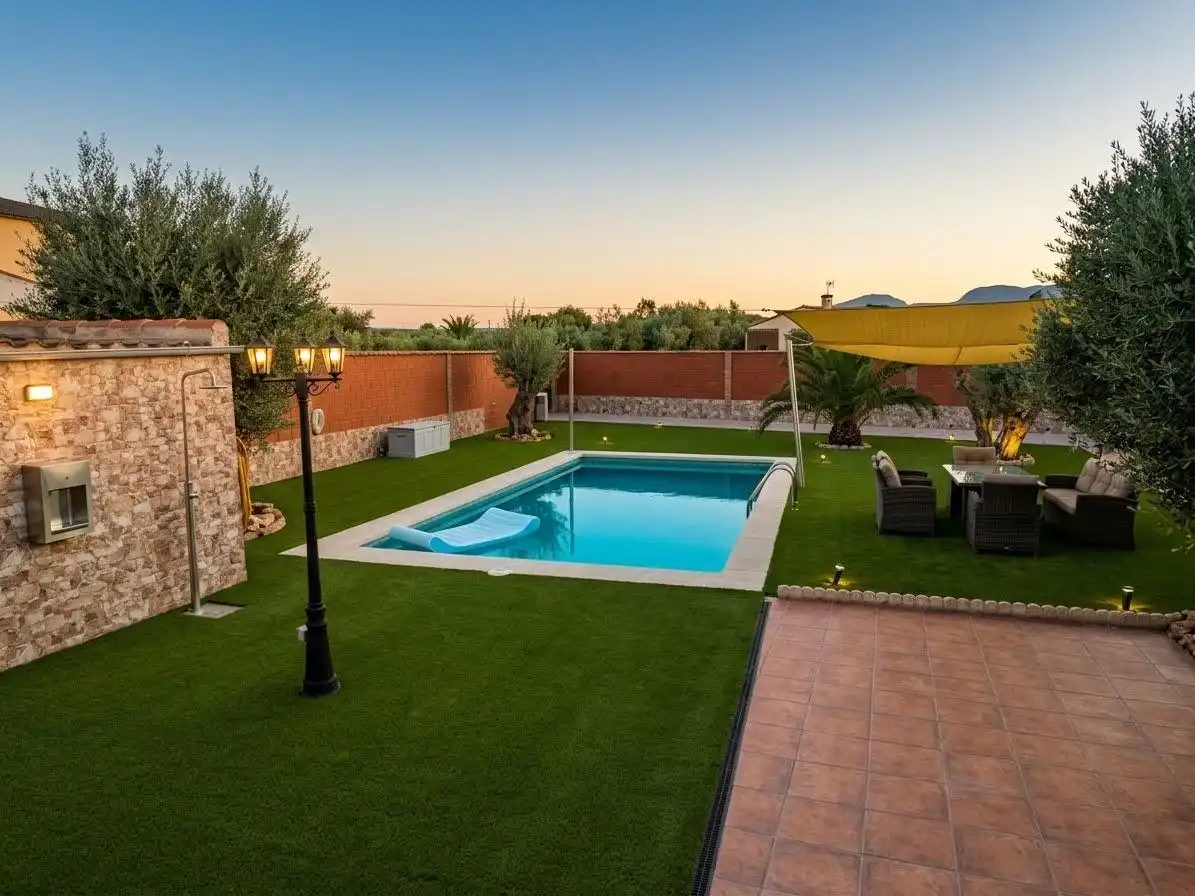 Piscina de Casa o chalet en venta en Fuensalida con Aire acondicionado, Calefacción y Jardín privado