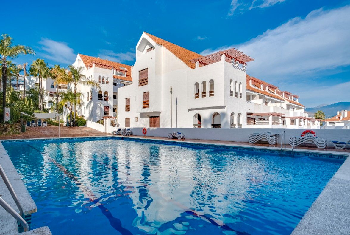 Exterior view of Duplex for sale in Marbella  with Air Conditioner, Heating and Terrace