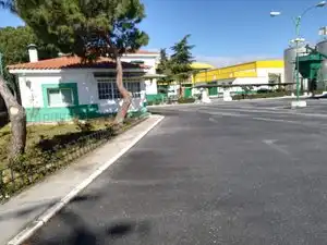 Außenansicht von Fabrikhallen zum Verkauf in Yuncos