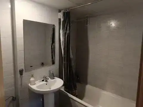 Bathroom of Flat for share in Navalcarnero  with Air Conditioner, Storage room and Swimming Pool