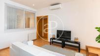 Living room of Flat for sale in  Barcelona Capital  with Air Conditioner, Heating and Terrace