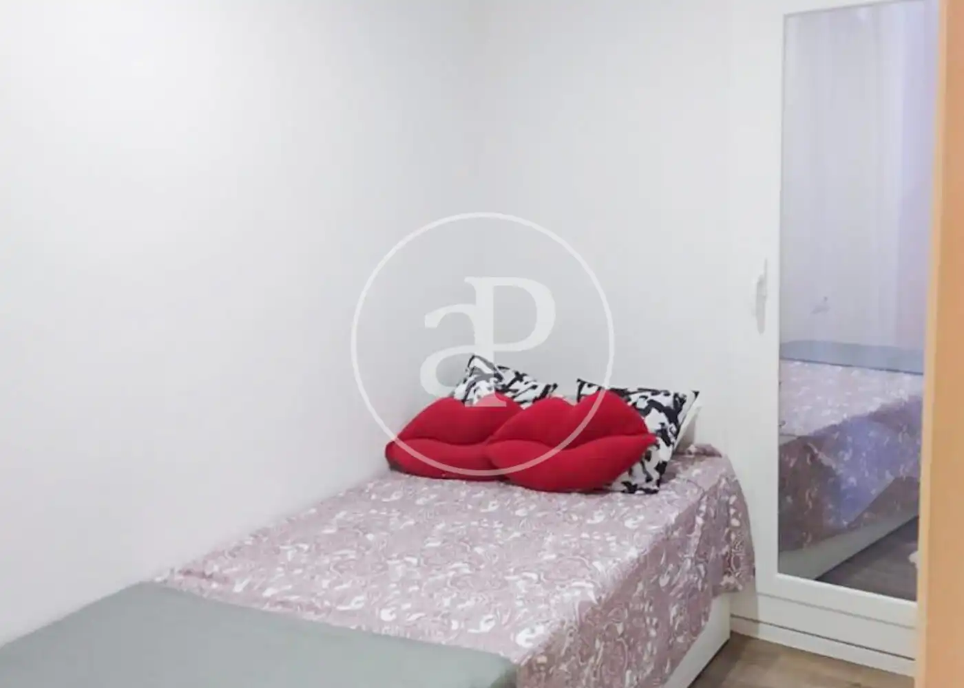 Habitación de Piso en venta en Barcelona con Aire acondicionado y Calefacción
