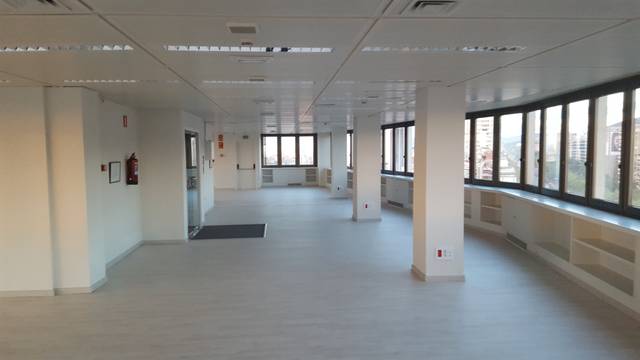 Oficina en Alquiler en Plaça de Francesc Macià, 7 en Barri de les Corts