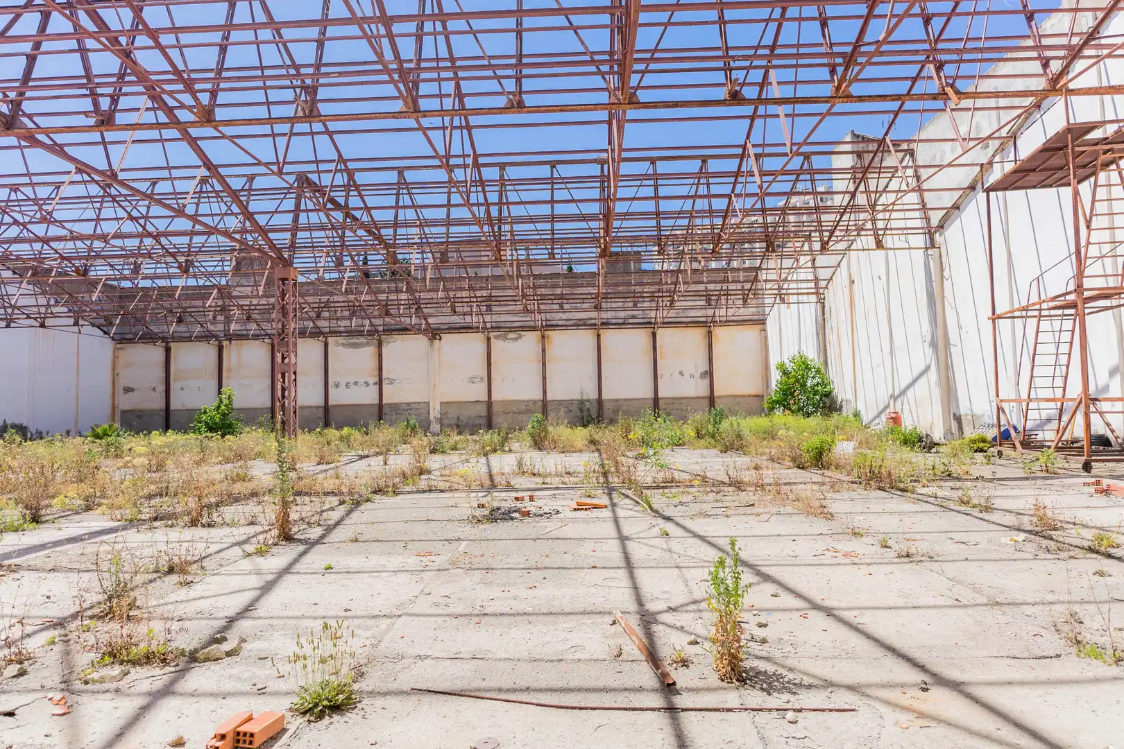 Exterior view of Industrial buildings for sale in Torremolinos