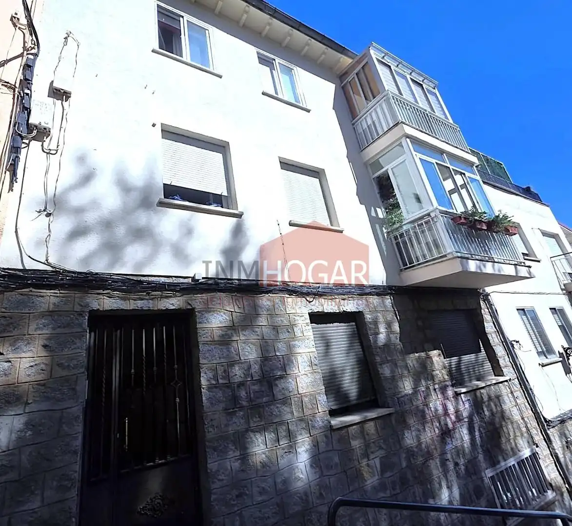 Vista exterior de Apartament en venda en Ávila amb Calefacció i Moblat