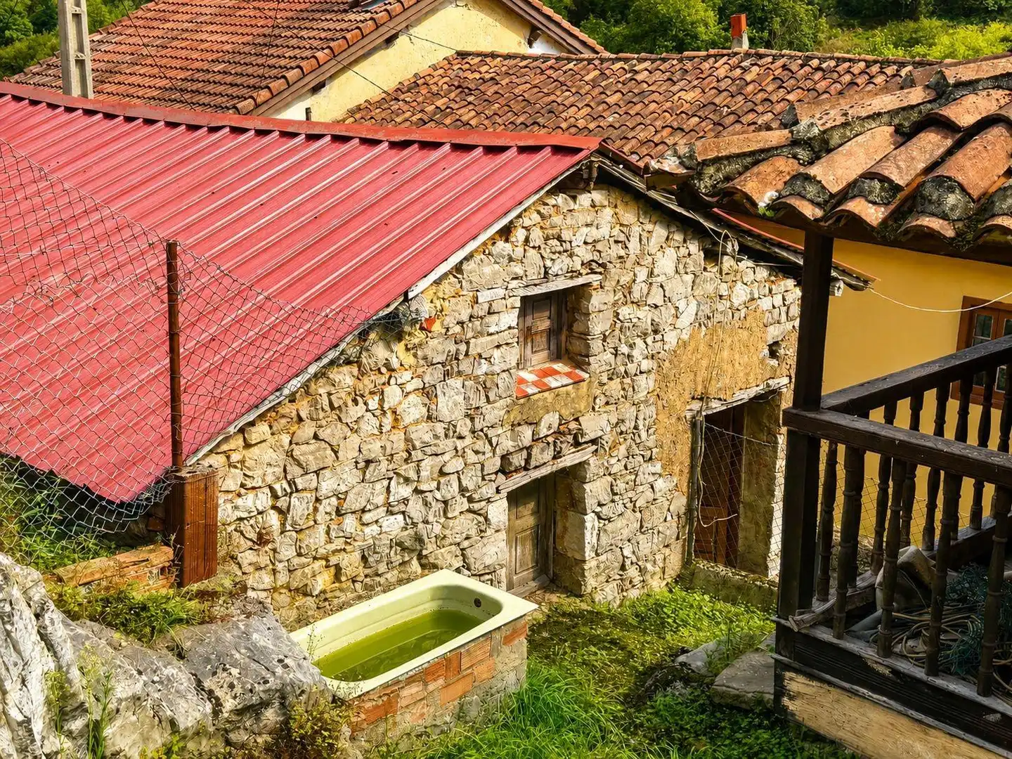 Vista exterior de Casa o xalet en venda en Ribera de Arriba amb Jardí privat