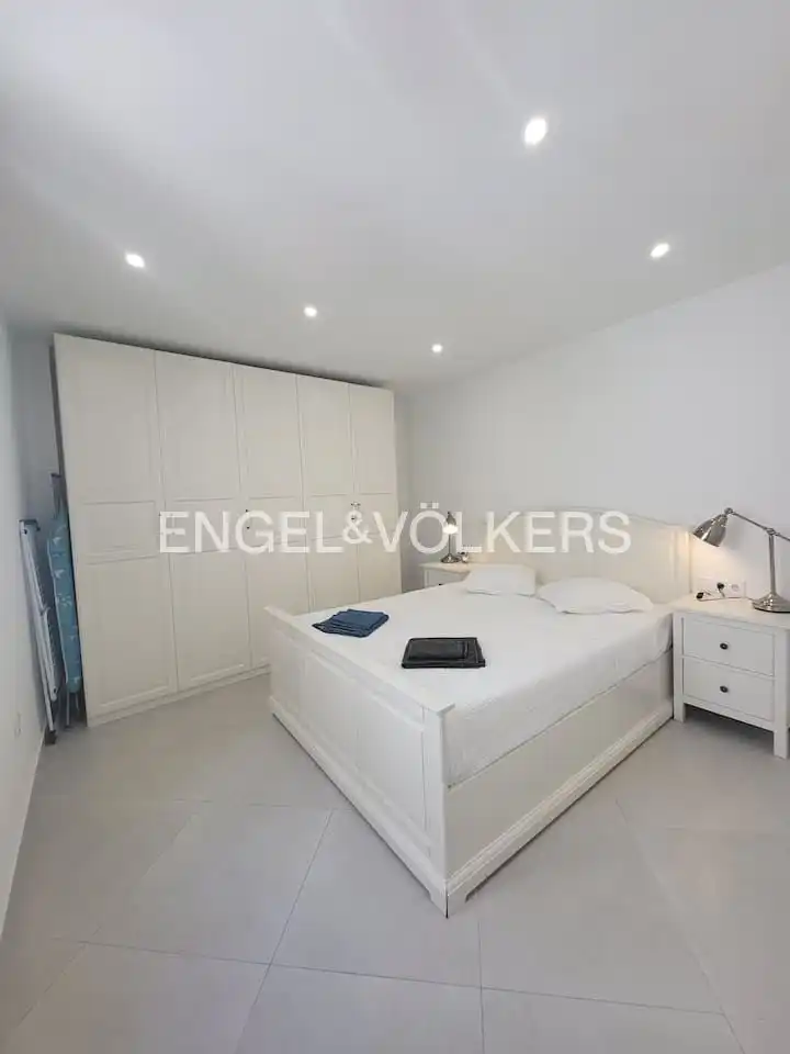 Habitación de Piso de alquiler en Torrevieja con Aire acondicionado, Calefacción y Balcón