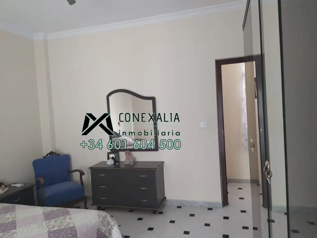 Habitación de Piso en venta en Olvera con Terraza y Balcón