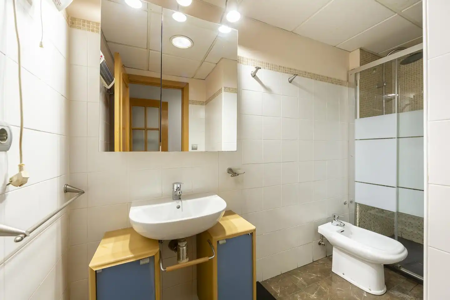 Bathroom of Ground floor for sale in Almería  with Air Conditioner, Terrace and Storage room