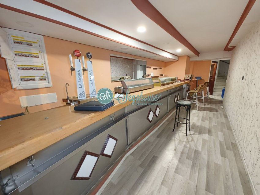 Edifici en venda en Segovia Capital