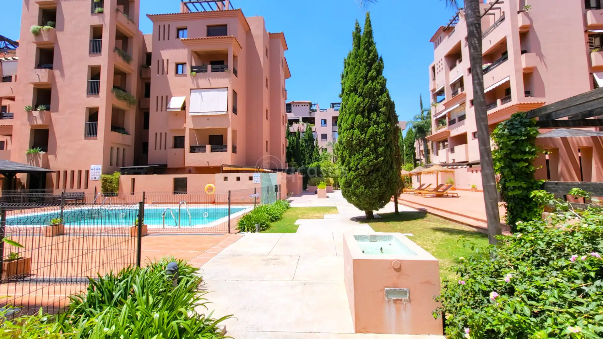 Exterior view of Flat for sale in Benalmádena  with Air Conditioner, Terrace and Furnished